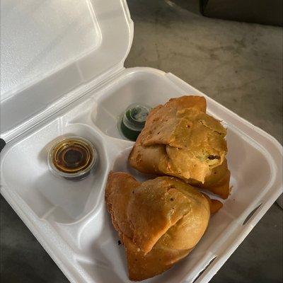 Ordered "2. Vegetable Pakora" from DoorDash. Got "1. Vegetable Samosa" with no explanation as to why...