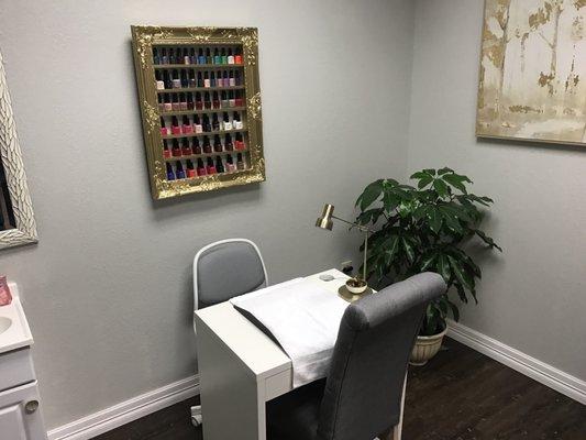 Color selection and nail station