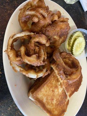 Patty melt with onion rings