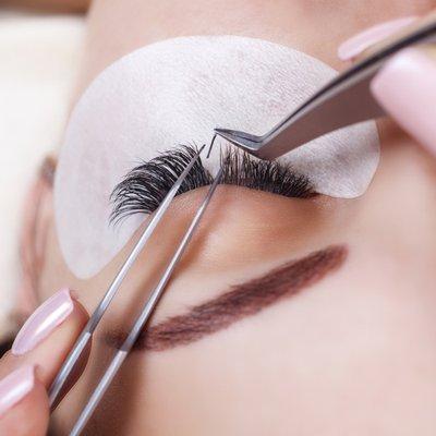 Lash Tinting & Extensions