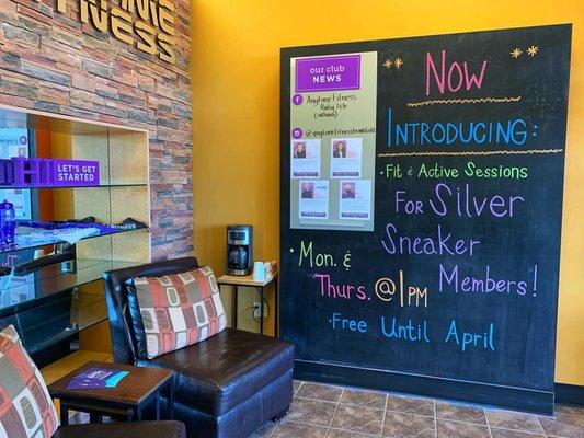 The comfortable lobby area doubles as the information hub for the club.