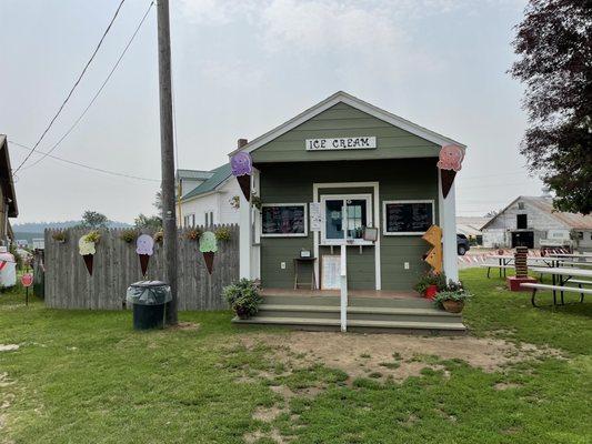 Ice cream stand