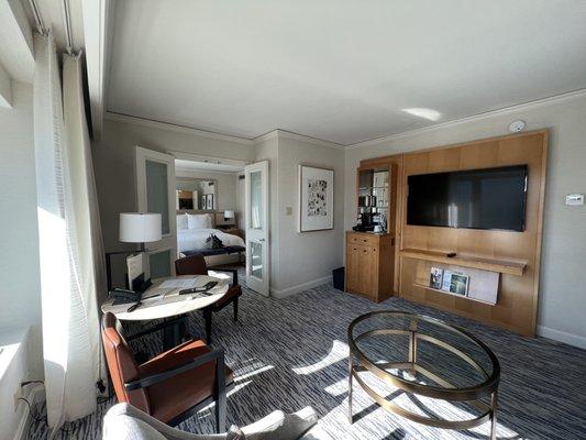 Executive suite with city views