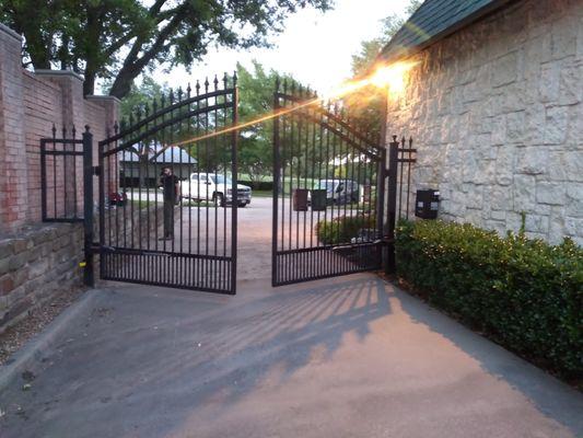 Dual Swing Gate Repair