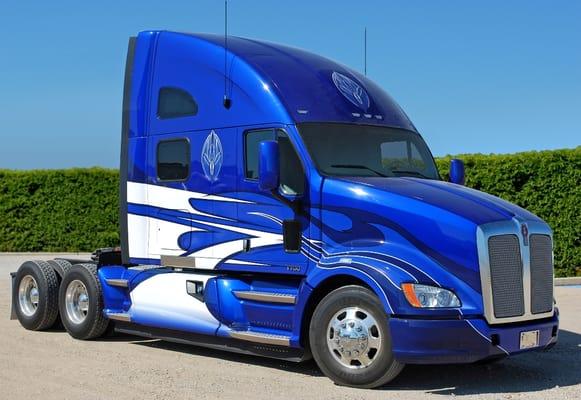 A&R Highlight Trucking