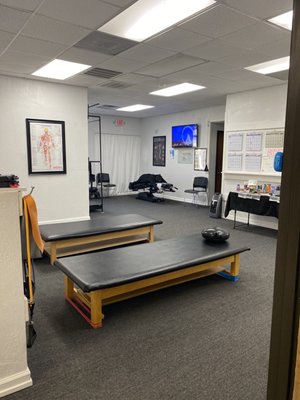 Physical therapy, Wobble, Traction area