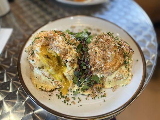 Eggs Benedict with Crab Cake & Avocado