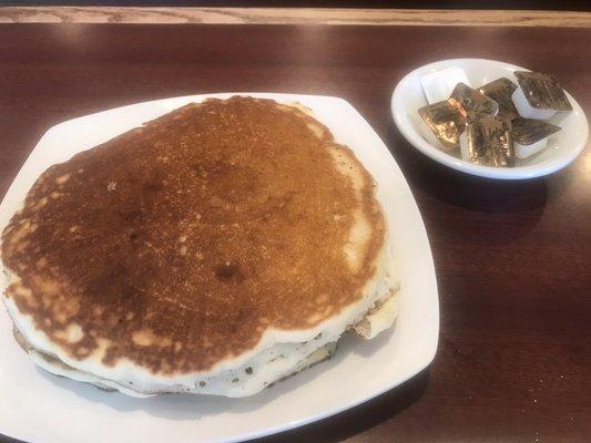 Pancakes the size of hubcaps!