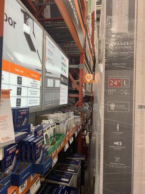 Couldn't reach product (isle 25) because isle was blocked  by doors.