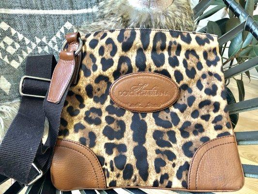 Authentic Dolce & Gabanna Brown leopard printed crossbody bag.