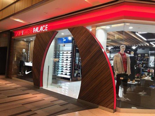 Shoe Palace