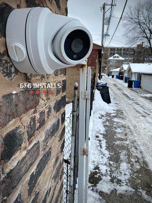 606 Installs * 312.868.6366 * two security cameras in Chicago alleys one to protect the other