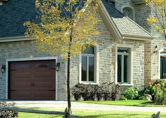 North Hatley 9' x 8' Carriage House LP Moka Brown with Standard clear windows.