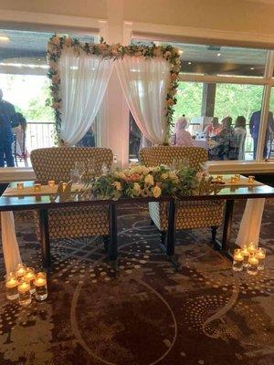 Sweetheart table setup