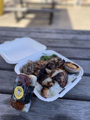 Hawaiian BBQ Chicken Plate with 2 Sides and SPAM MUSUBI