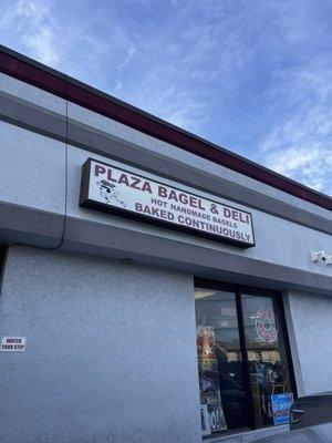 Easy parking and access to Plaza bagel and deli