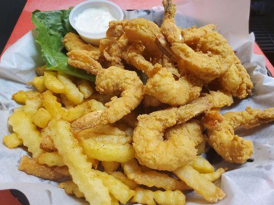 Shareable 24pcs fried shrimpw/fries