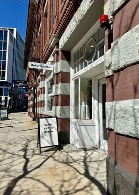 Entrance on Newbury St.