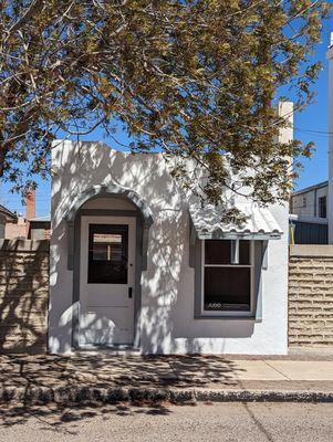 Isn't this little rehabbed office beautiful