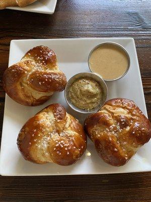 esthers german pretzel knots