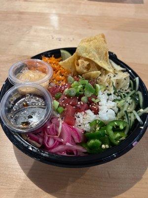 Tuna poke bowl