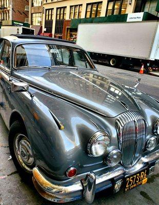 Vintage autos on the street for filming in NYC #Movies #AntiqueAutos (February 2020)