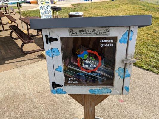 Little Free Library, Kiwanis Park, Hickory