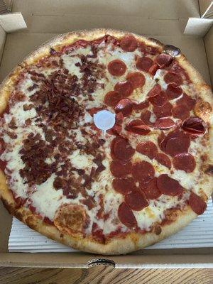 18 inch with pepperoni, bacon & extra cheese