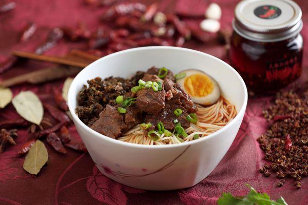 TianJiao Beef Noodle w/ Soop
 天椒牛肉面