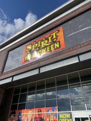 Spirit Halloween