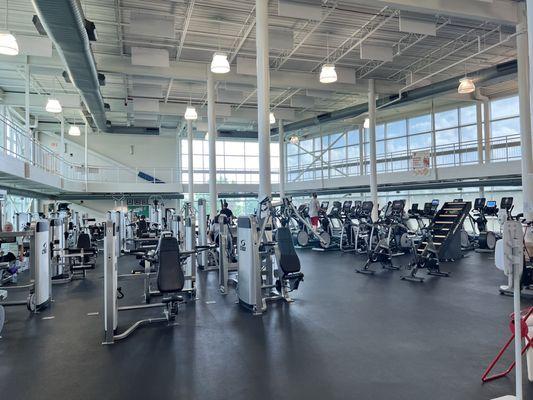 Large fitness area