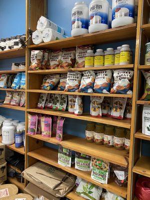 Organic snacks / protein powders