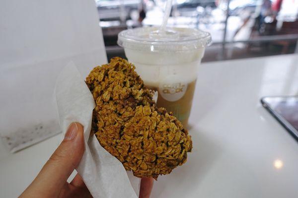 Oatmeal cookie& Caramel machiatto