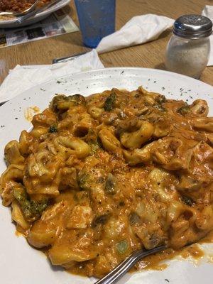 Pat & Carla's cheese tortellini with chicken, broccoli and mushrooms.