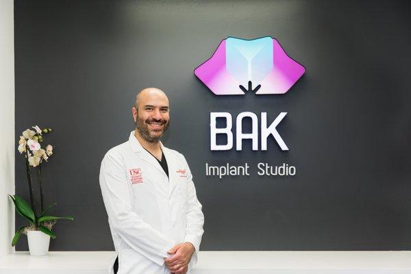 BAK Implant Studio