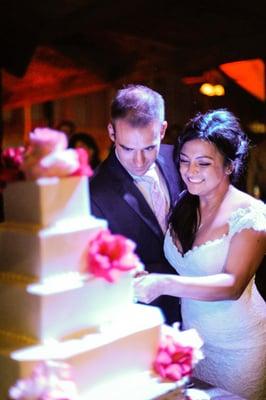 John and Aurora Ethridge Wedding, Calamigos August 3, 2014
 (Mindy recommended the bakery who made this amazing cake for us and the florist)