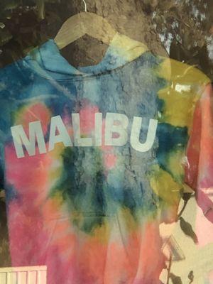 this tie dye hoodie is cool and my little nieces in Texas would love it, they love visiting me in Malibu