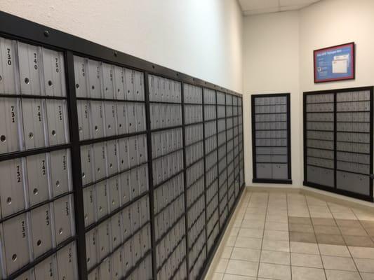 Tons of mailboxes for rent.