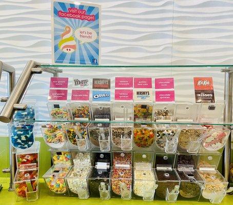 Dry toppings bar