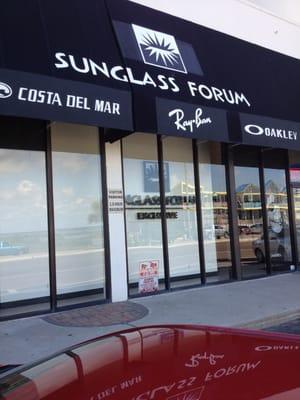 Sunglass Hut