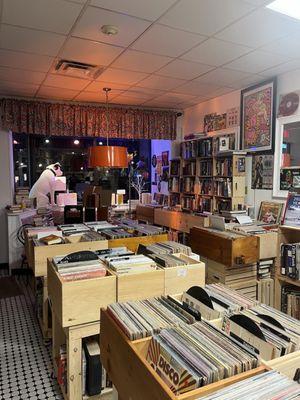 Good Dog Records & Books