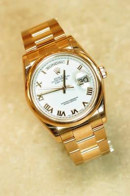 ROLEX, Gents DAY-DATE Rose gold