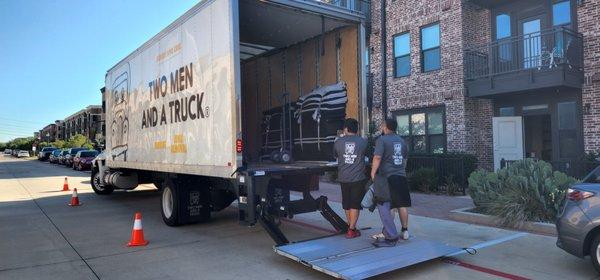 Moving out of apartment at Austin Ranch in The Colony, TX !