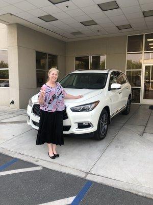 Congratulations to Elizabeth A on her 3rd INFINITI with us QX60