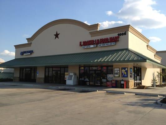 East Braker Lane Food Mart