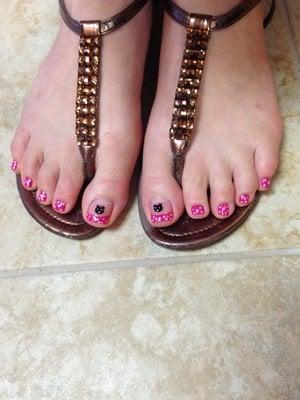 Shellac pedicure by Linda