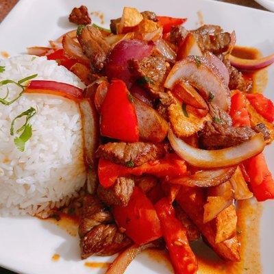 Lomo Saltado