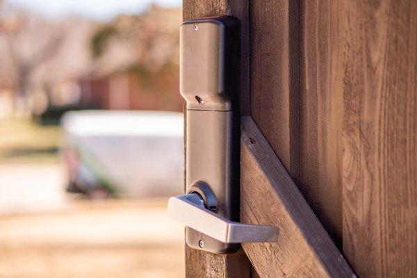 New keypad installation on outdoor gate in Dallas