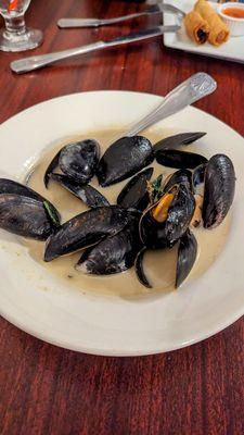 Green Curry Mussels