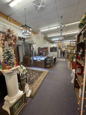 Woodstock Antiques & Consignment